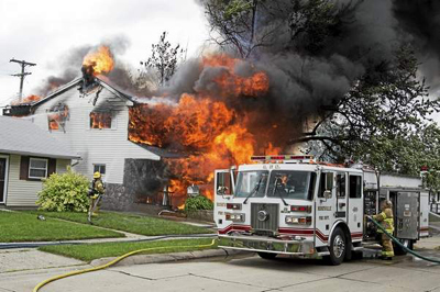 MI_Roseville fire